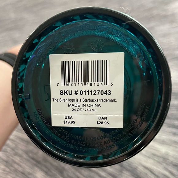 NWT - Starbucks 24oz Holiday Green Diamond-Textured Cold Beverage Tumbler - Picture 4 of 7